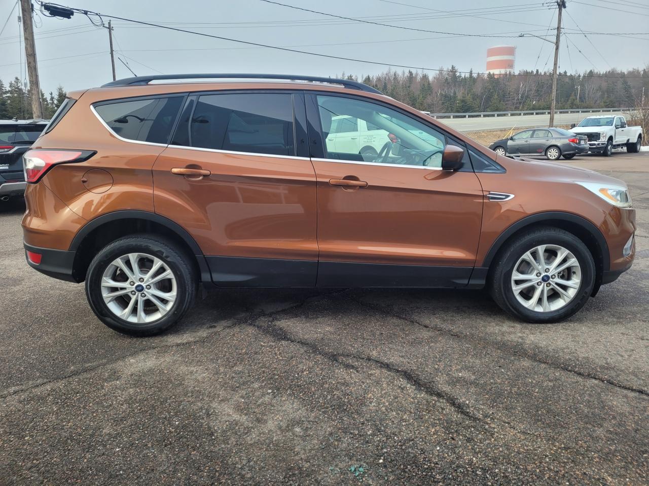 2017 Ford Escape SE AWD W/NEW FRONT PADS/ROTORS Photo5