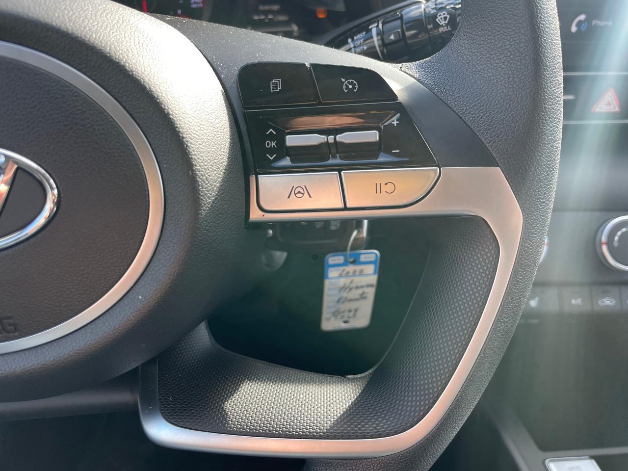 2022 Hyundai Elantra Essential - Photo #9