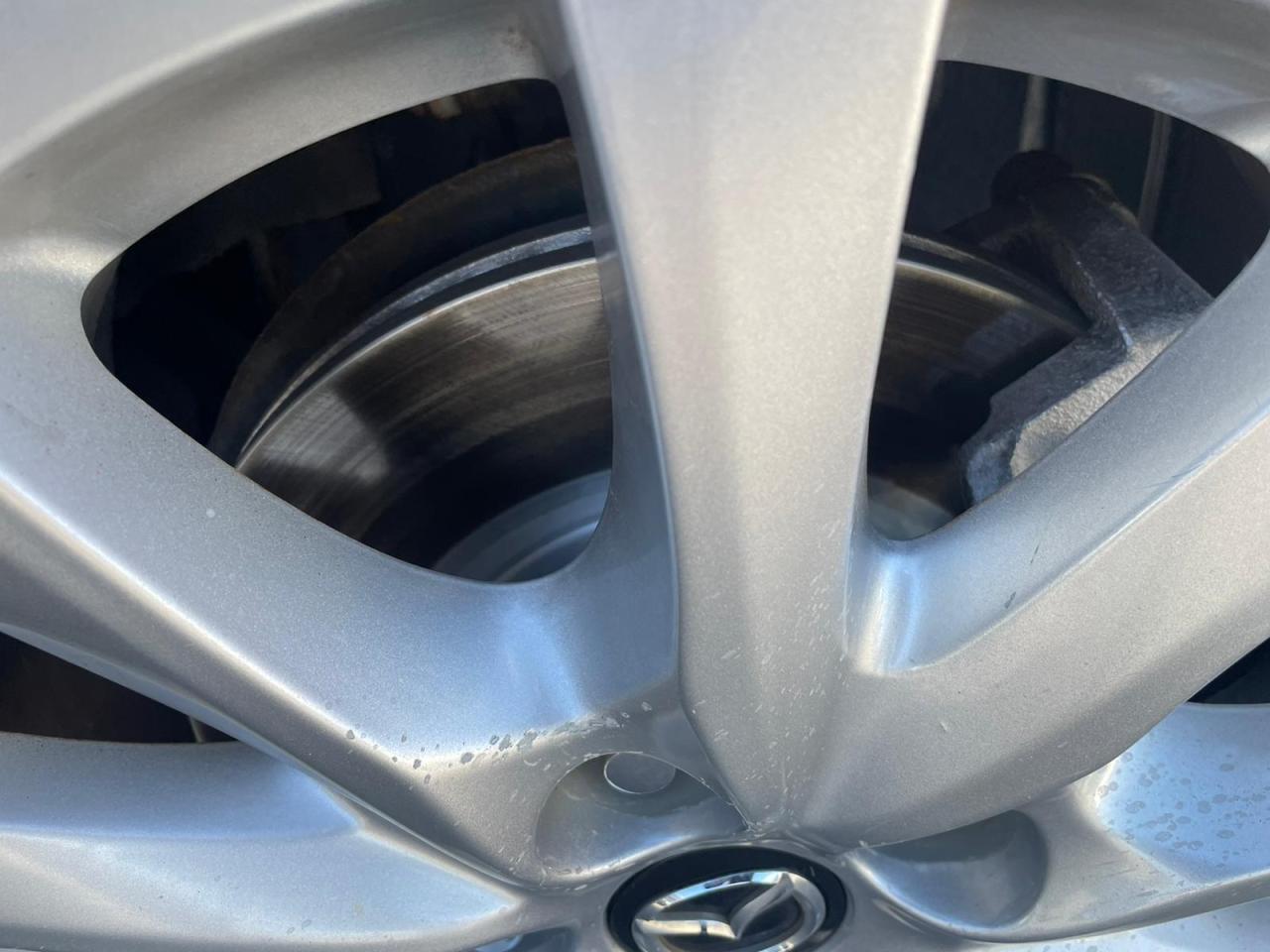 2015 Mazda MAZDA6 4dr 2.5L Auto GX SAFETY CERTIFED NEW TIRES/ BRAKES - Photo #7