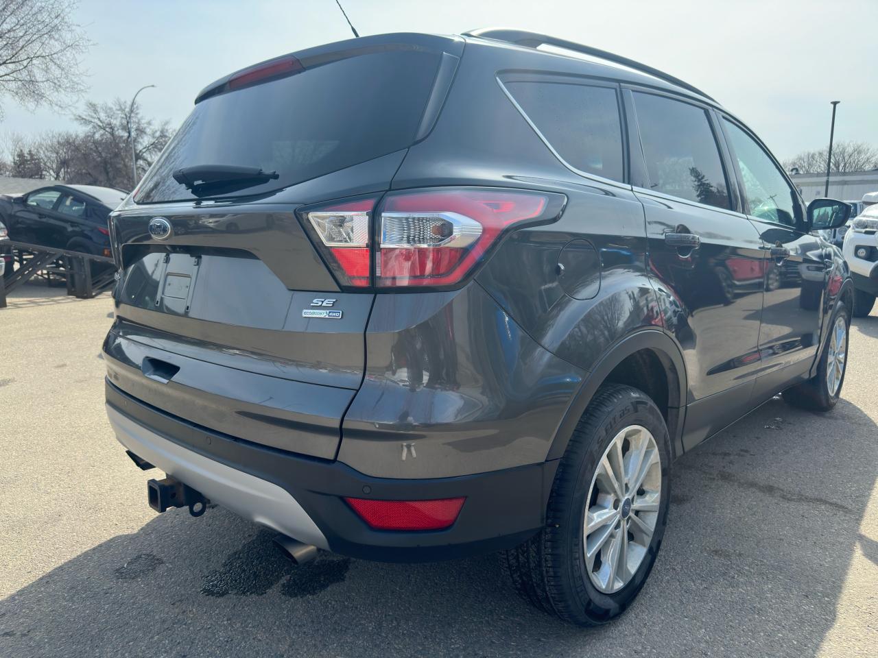 2017 Ford Escape SE - Photo #4