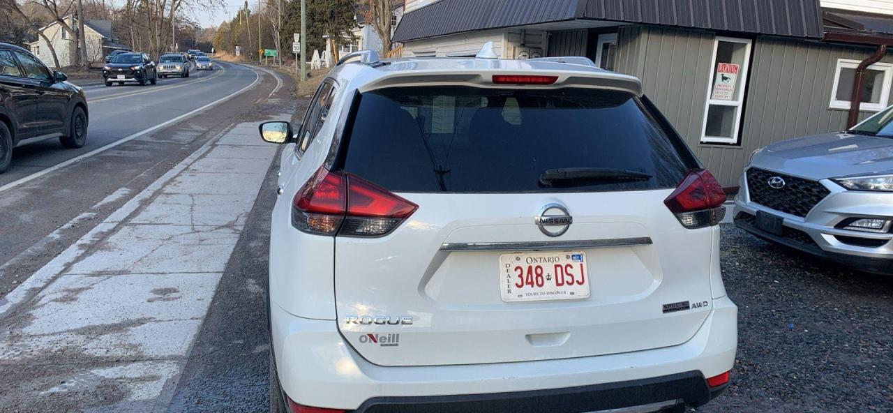 2019 Nissan Rogue SV ALL WHEEL DRIVE - Photo #6