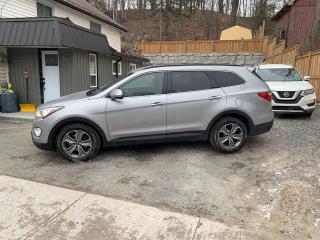 2016 Hyundai Santa Fe XL AWD 4dr 3.3L Auto Premium - Photo #2