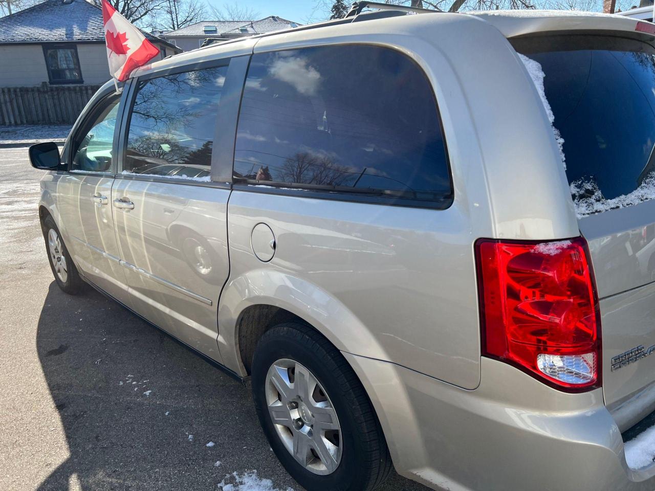 2013 Dodge Grand Caravan SXT - Photo #3