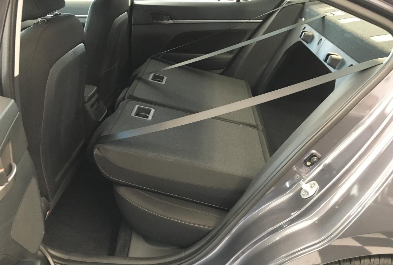 2017 Hyundai Elantra GL+Camera+Heated Steering+Blind Spot+CLEAN CARFAX Photo24