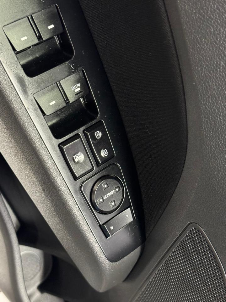 2017 Hyundai Elantra GL+Camera+Heated Steering+Blind Spot+CLEAN CARFAX - Photo #42