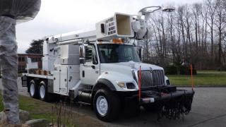 Used 2007 International 7500 Bucket Truck Air Brakes Diesel for sale in Burnaby, BC