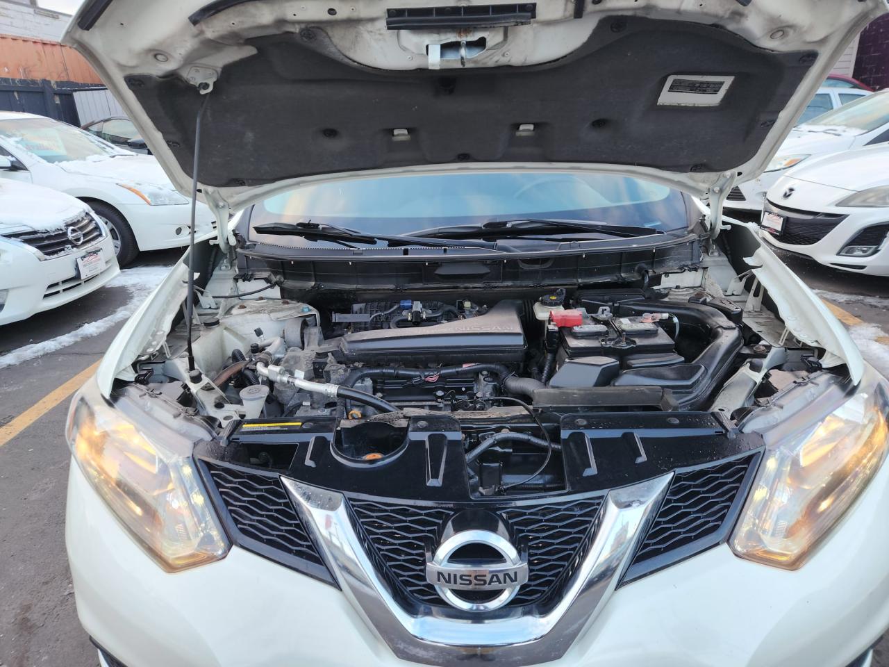 2015 Nissan Rogue FWD 4dr S - Photo #11