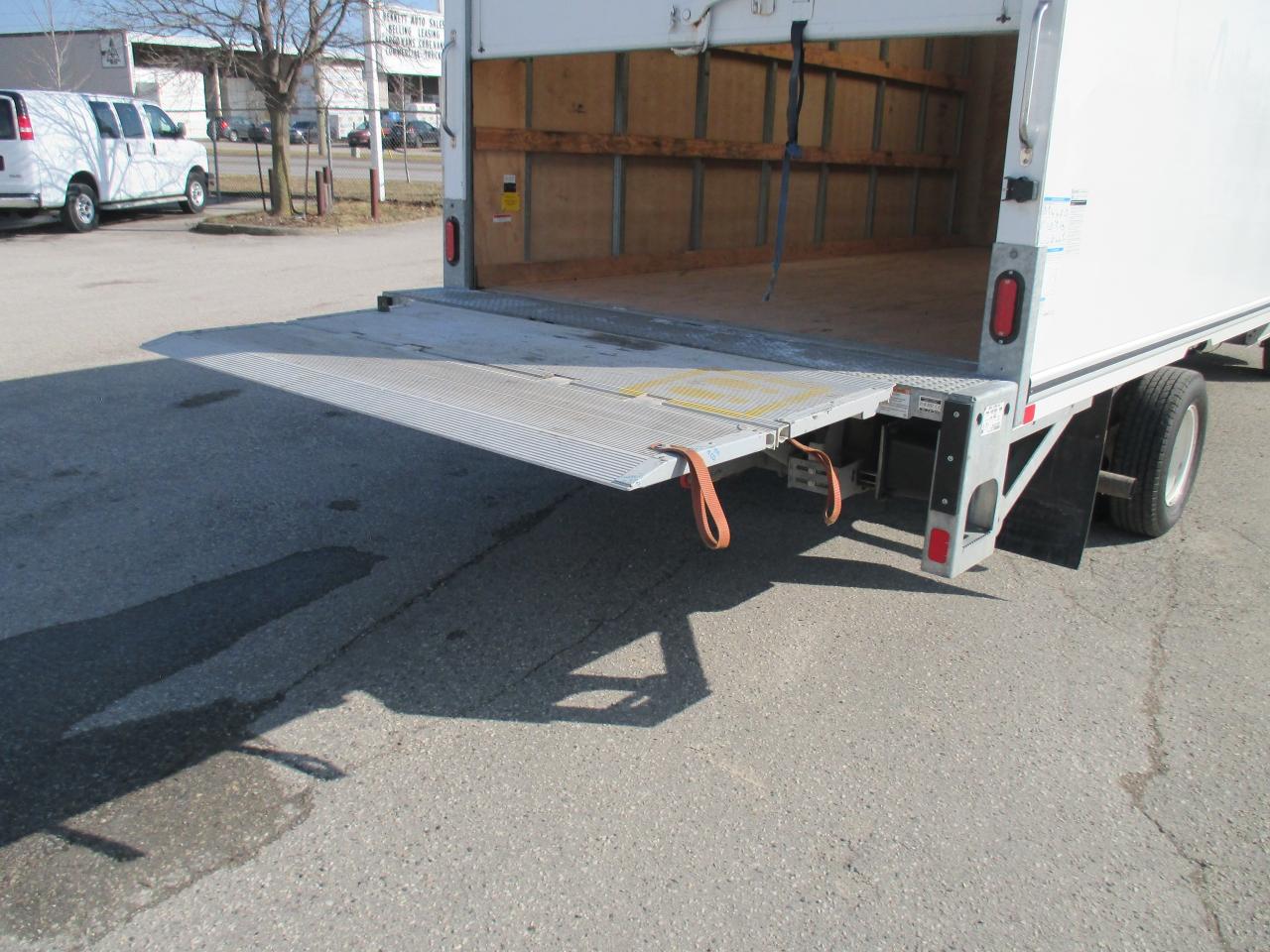 2023 Ford E450 E-450 DRW 176" WB with power tail gate loader - Photo #16