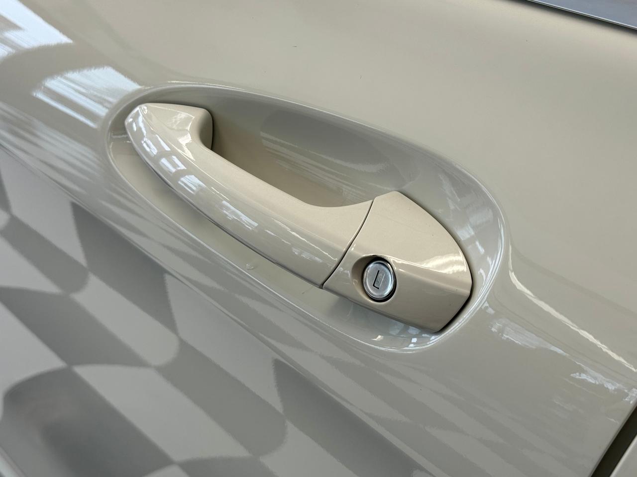 2015 Mercedes-Benz B-Class 4Matic+GPS+Power Seat+Blind Spot+Collision Alert Photo136
