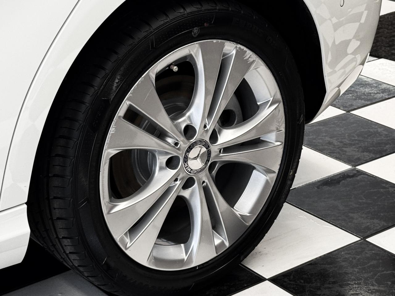 2015 Mercedes-Benz B-Class 4Matic+GPS+Power Seat+Blind Spot+Collision Alert Photo61