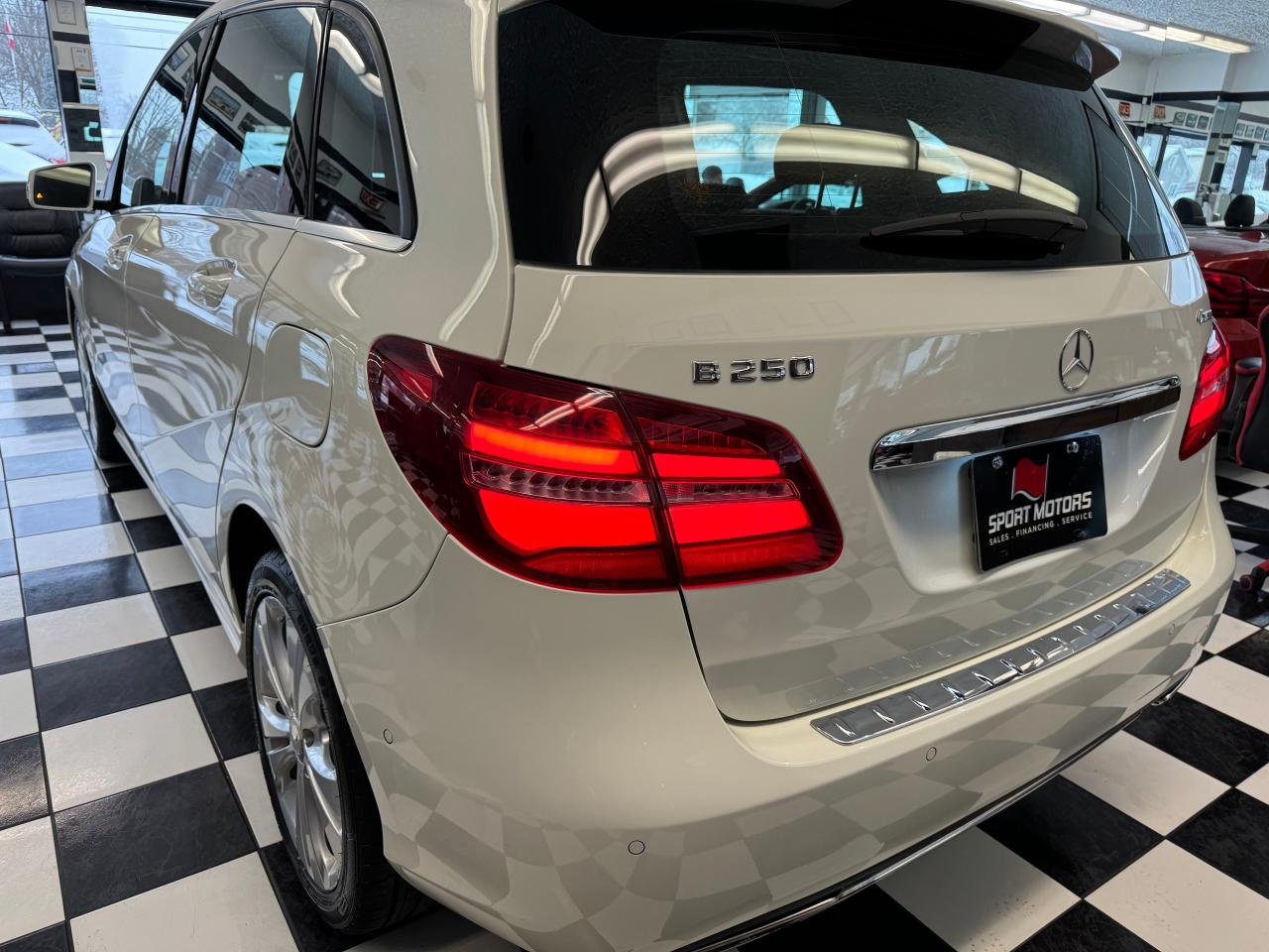 2015 Mercedes-Benz B-Class 4Matic+GPS+Power Seat+Blind Spot+Collision Alert Photo110