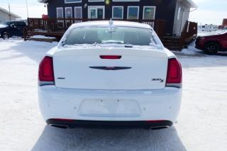 2021 Chrysler 300 300S AWD w/Htd Leather, BUC, command start - Photo #7