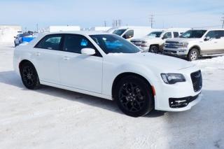 2021 Chrysler 300 300S AWD w/Htd Leather, BUC, command start - Photo #4