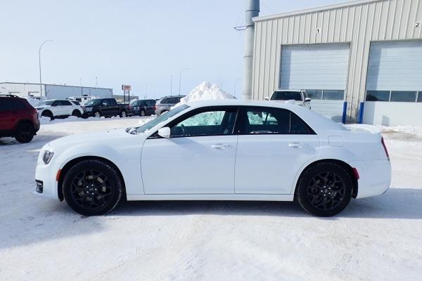2021 Chrysler 300 300S AWD w/Htd Leather, BUC, command start - Photo #1