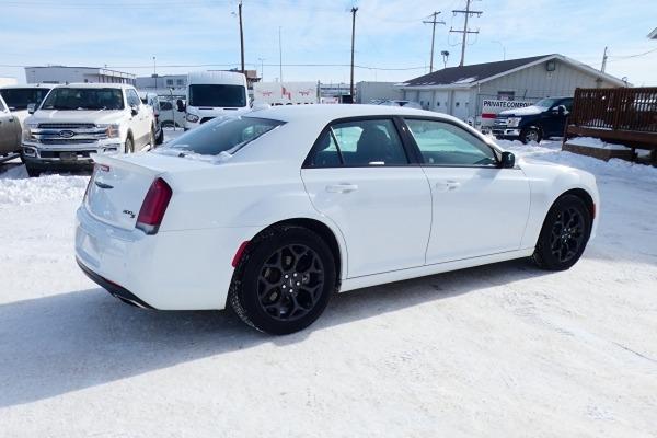 2021 Chrysler 300 300S AWD w/Htd Leather, BUC, command start - Photo #6
