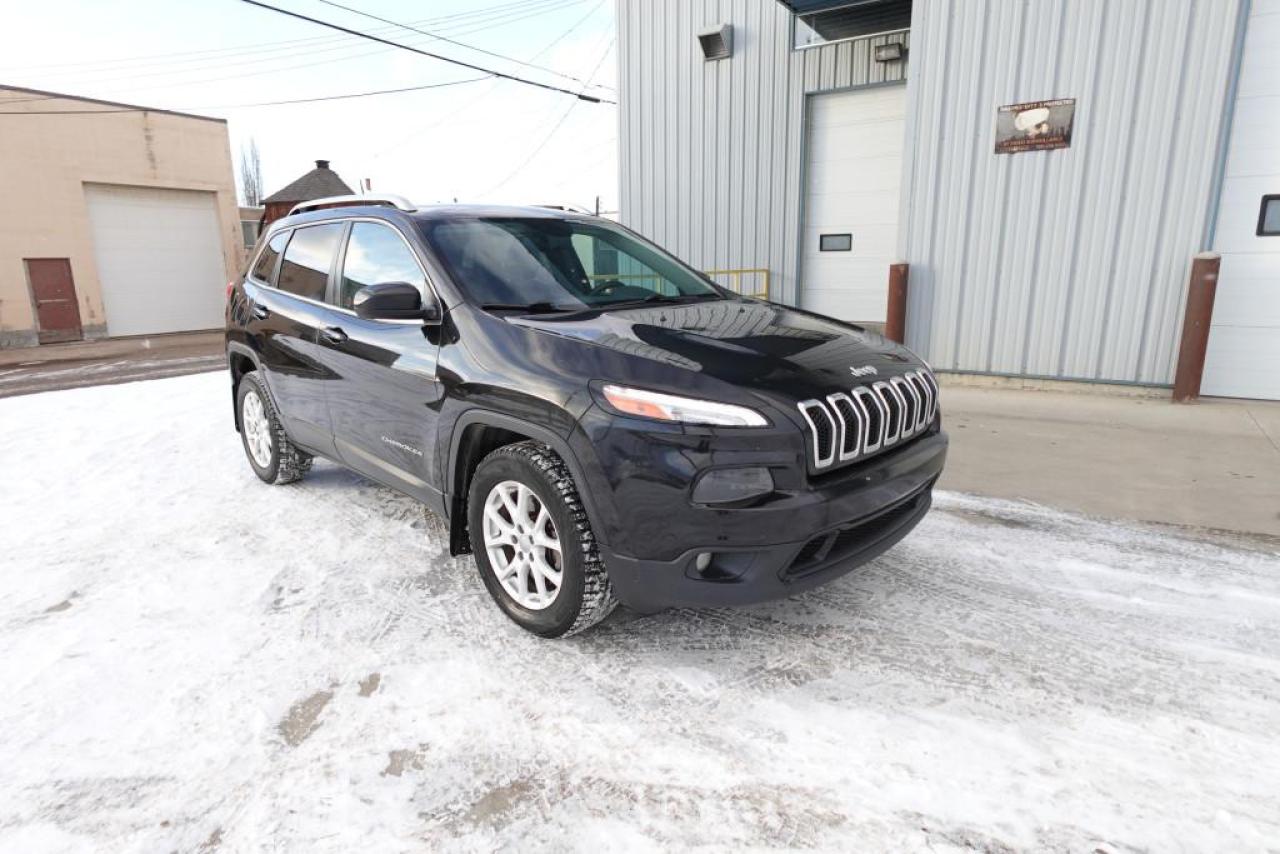 Used 2016 Jeep Cherokee Latitude 4x4 for sale in Edmonton, AB