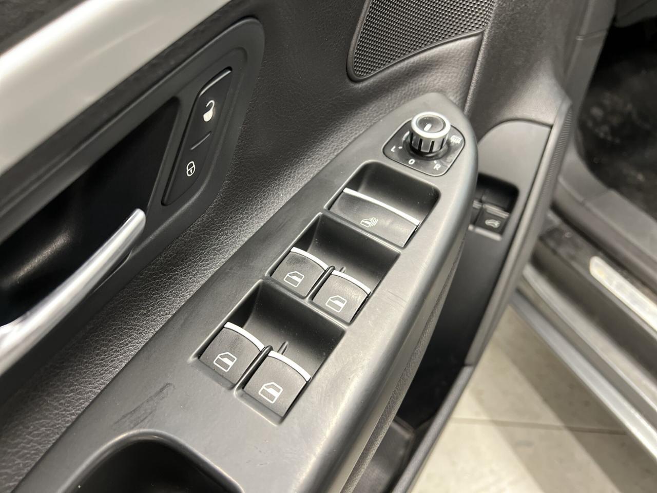 2012 Volkswagen Eos 2.0T COUPE SUNROOF CONVERTIBLE HARD-TOP | LEATHER Photo