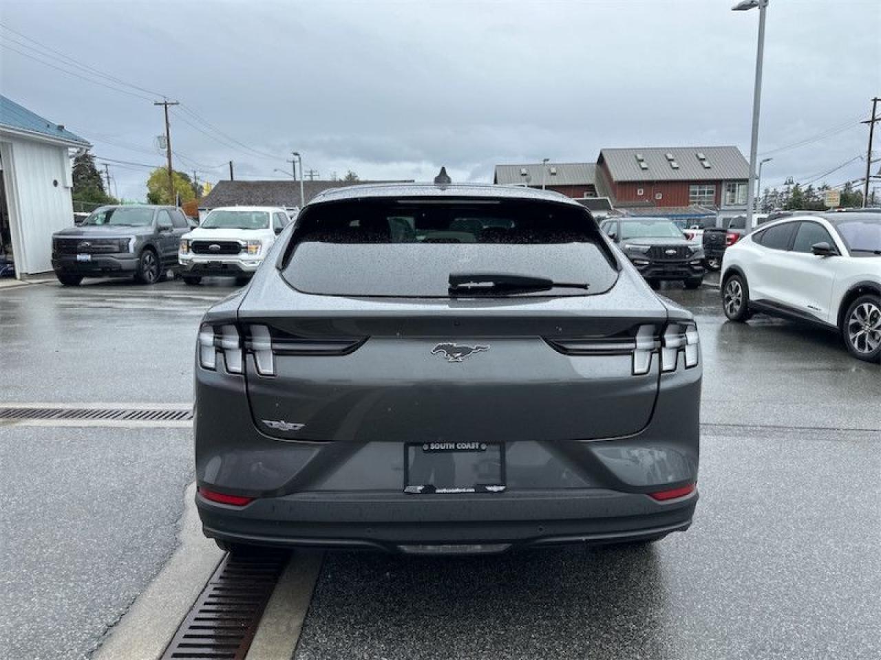 2021 Ford Mustang Mach-E Premium AWD  - Low Mileage Photo5