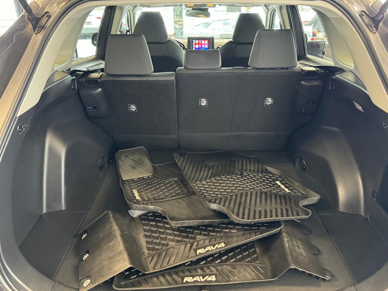 2021 Toyota RAV4 LE AWD+ApplePlay+Adaptive Cruise+CLEAN CARFAX - Photo #25