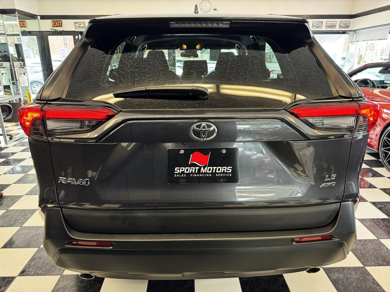 2021 Toyota RAV4 LE AWD+ApplePlay+Adaptive Cruise+CLEAN CARFAX Photo3
