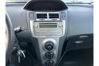 2011 Toyota Yaris BASE - Photo #20