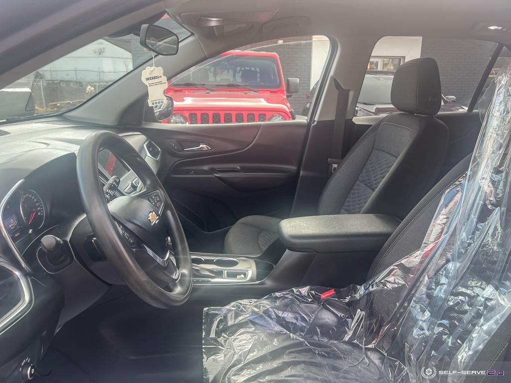 2019 Chevrolet Equinox LT / AWD / HTD SEATS / REVERSE CAM - Photo #9