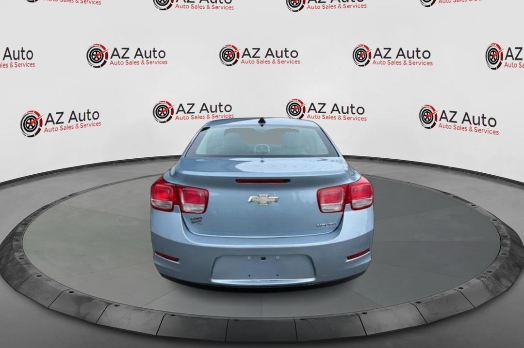 2013 Chevrolet Malibu LS - Photo #4