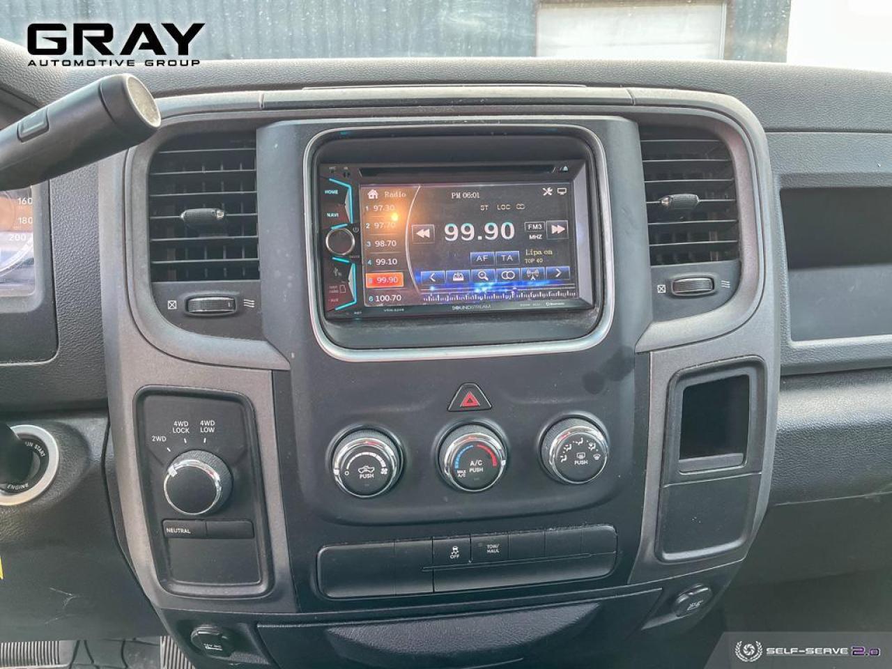 2014 RAM 1500 4WD QUAD CAB 140.5" ST - Photo #12