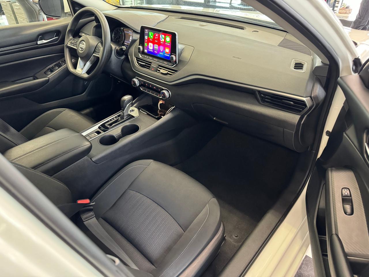2022 Nissan Altima SE AWD 2.5L+Lane Departure+RemoteStart+CLEANCARFAX Photo21