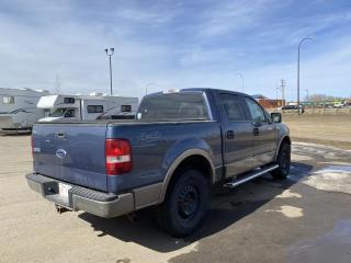 2005 Ford F-150 LARIAT SuperCrew 4WD - Photo #2