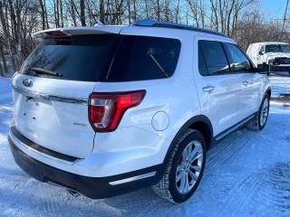 2018 Ford Explorer Limited 4WD Low KMS - Photo #7