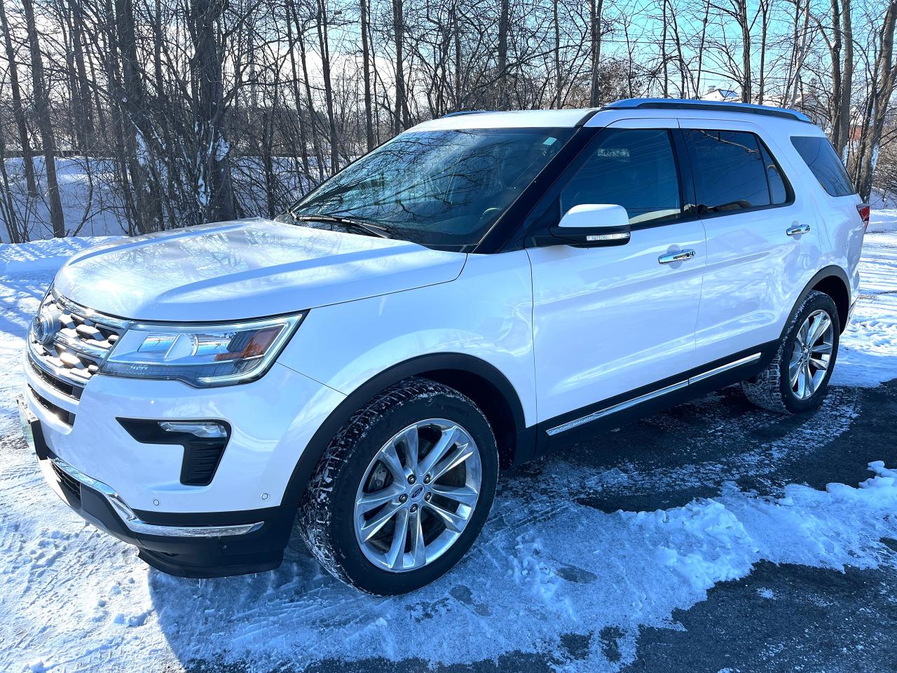 2018 Ford Explorer Limited 4WD Low KMS - Photo #12