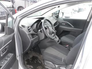 2012 Mazda MAZDA5 GS - Photo #5