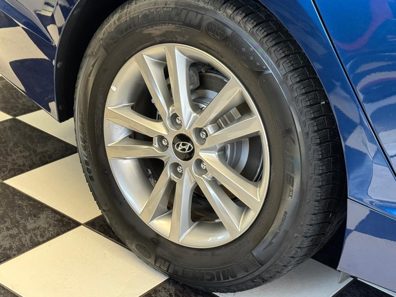 2016 Hyundai Sonata GL+Camera+Heated Seats+Cruise+A/C Photo108