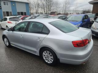 2011 Volkswagen Jetta AUTOMATIC/ACCIDENT FREE/2.0 4 CYL/POWER GROUP/172K - Photo #6