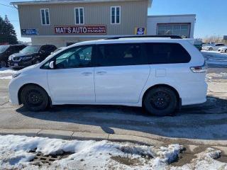 Used 2017 Toyota Sienna SE for sale in Waterloo, ON