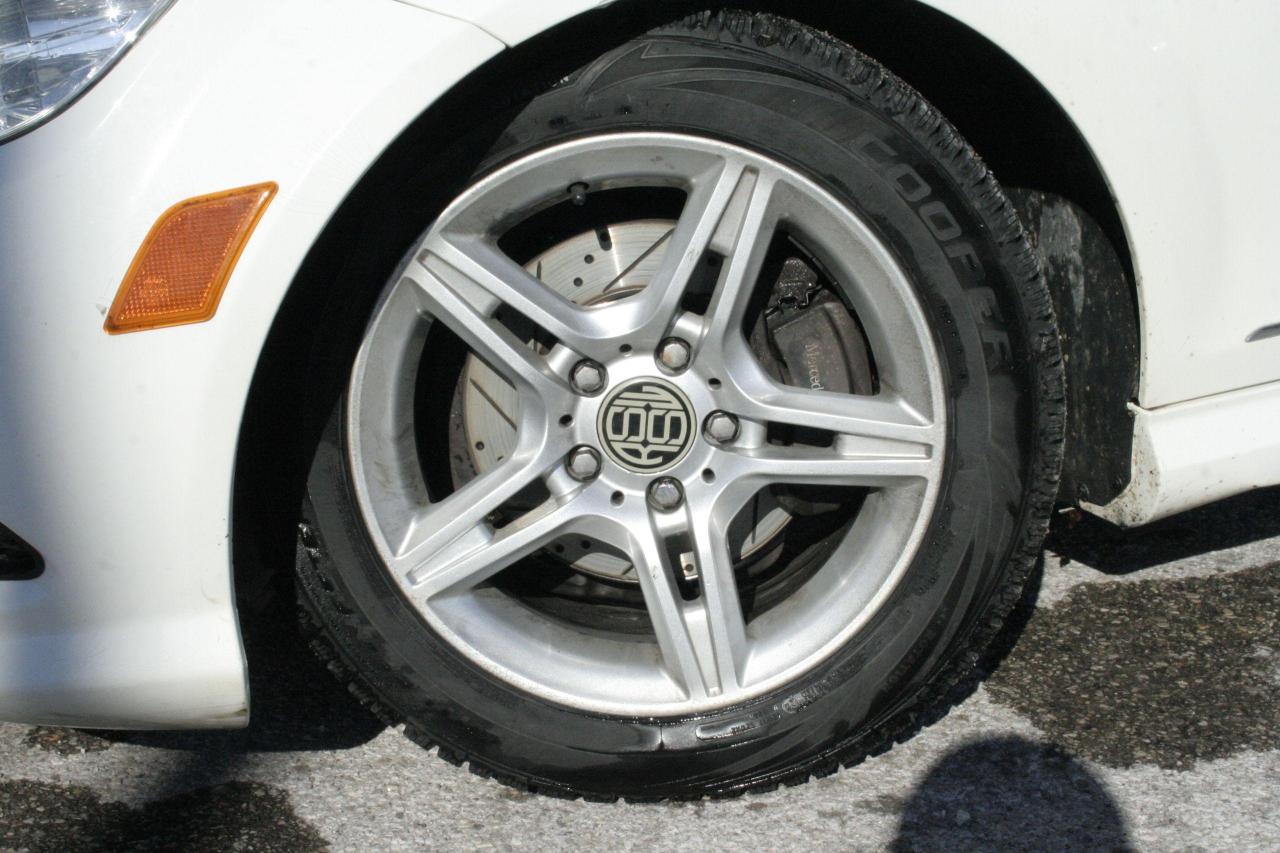 2011 Mercedes-Benz C-Class 4dr Sdn C 250 4MATIC - Photo #16