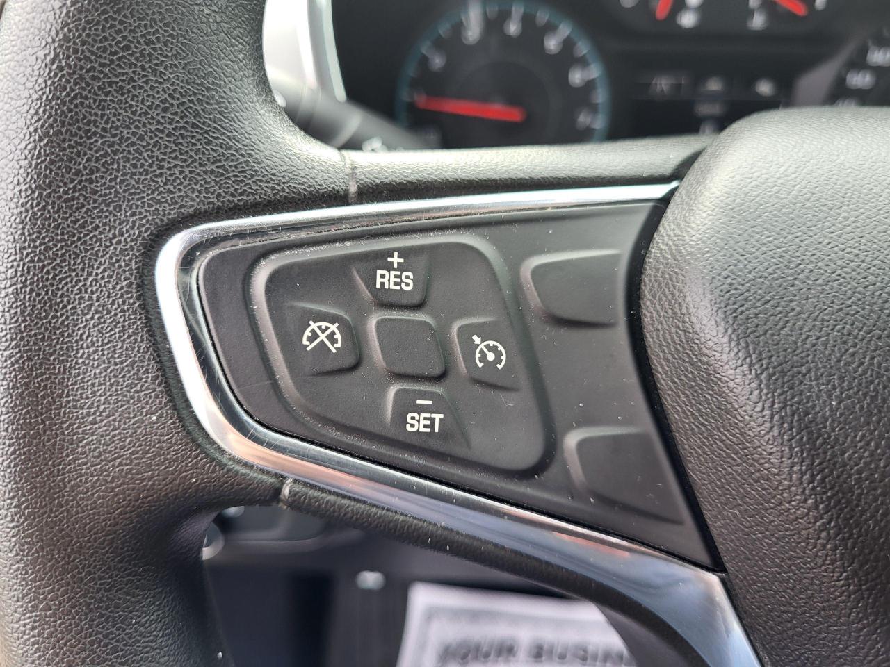 2018 Chevrolet Equinox 2LS Photo