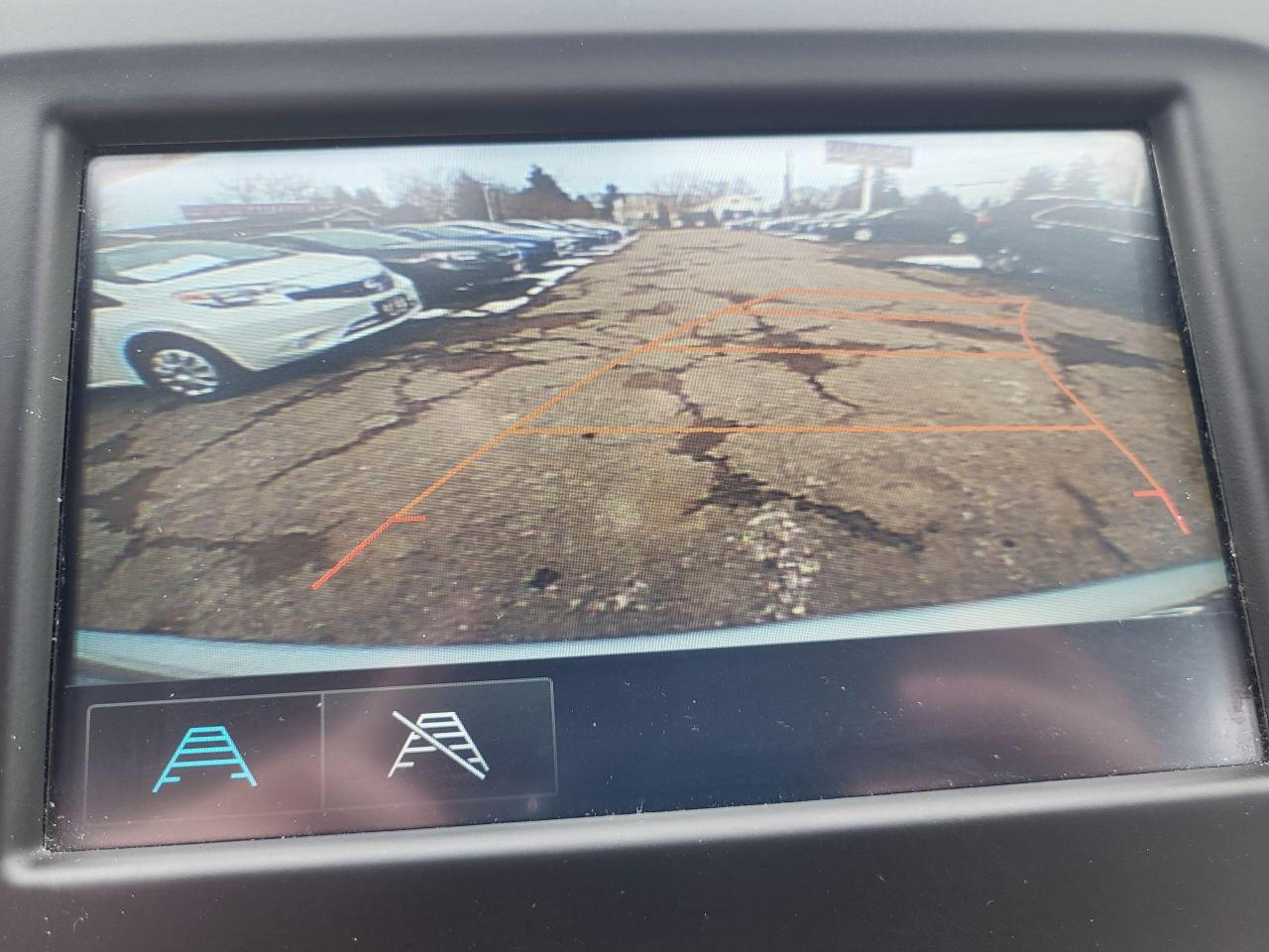 2018 Chevrolet Equinox 2LS Photo