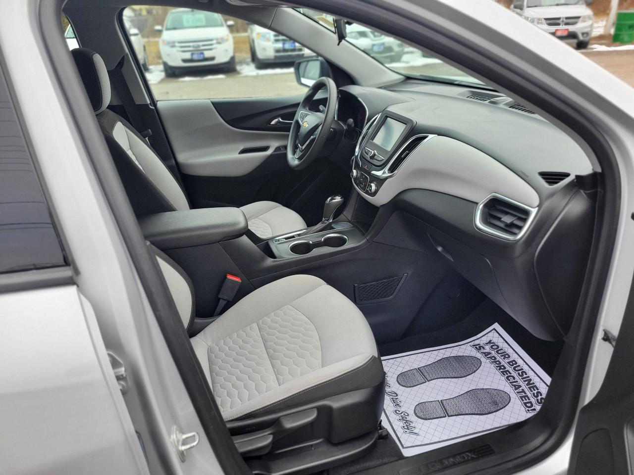 2018 Chevrolet Equinox 2LS Photo