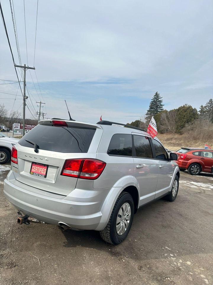 2011 Dodge Journey Fwd 4dr - Photo #4