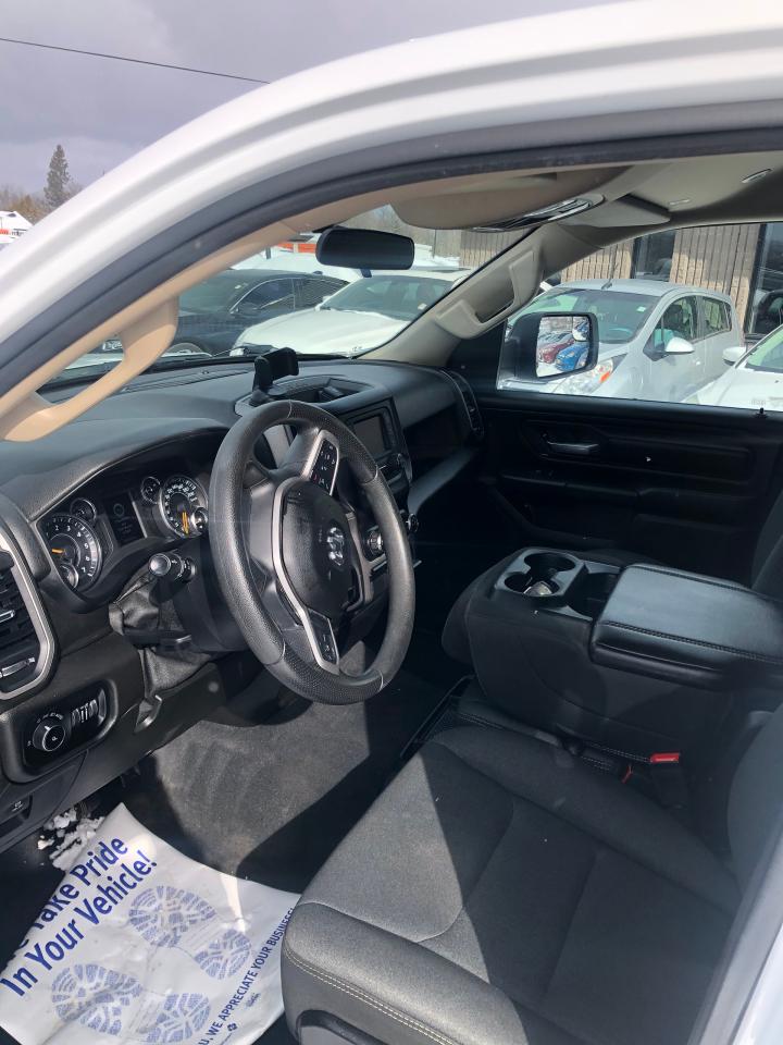 2019 RAM 1500 Tradesman 4x4 Quad Cab 6'4" Box - Photo #13