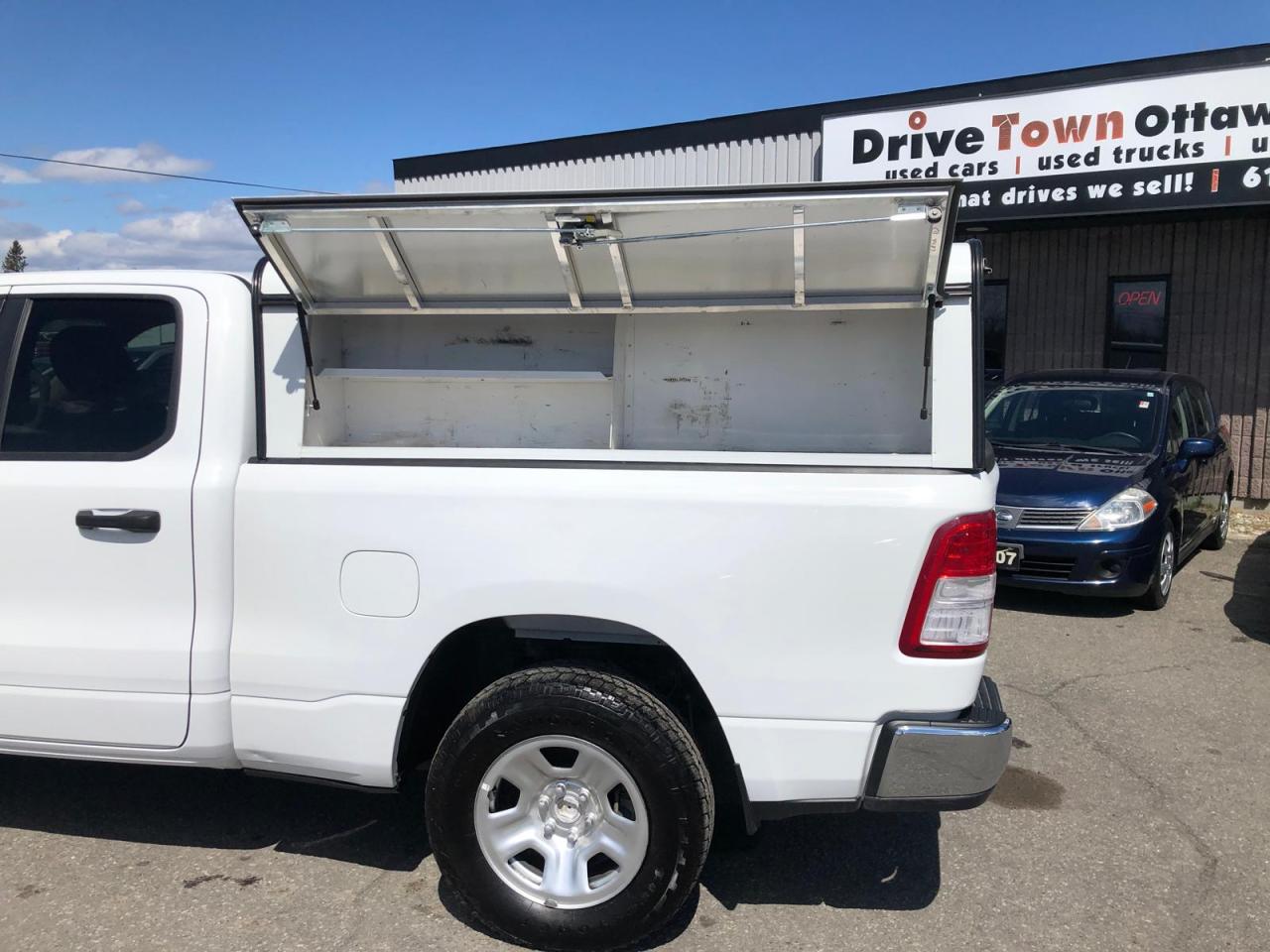 2019 RAM 1500 Tradesman 4x4 Quad Cab 6'4" Box - Photo #10