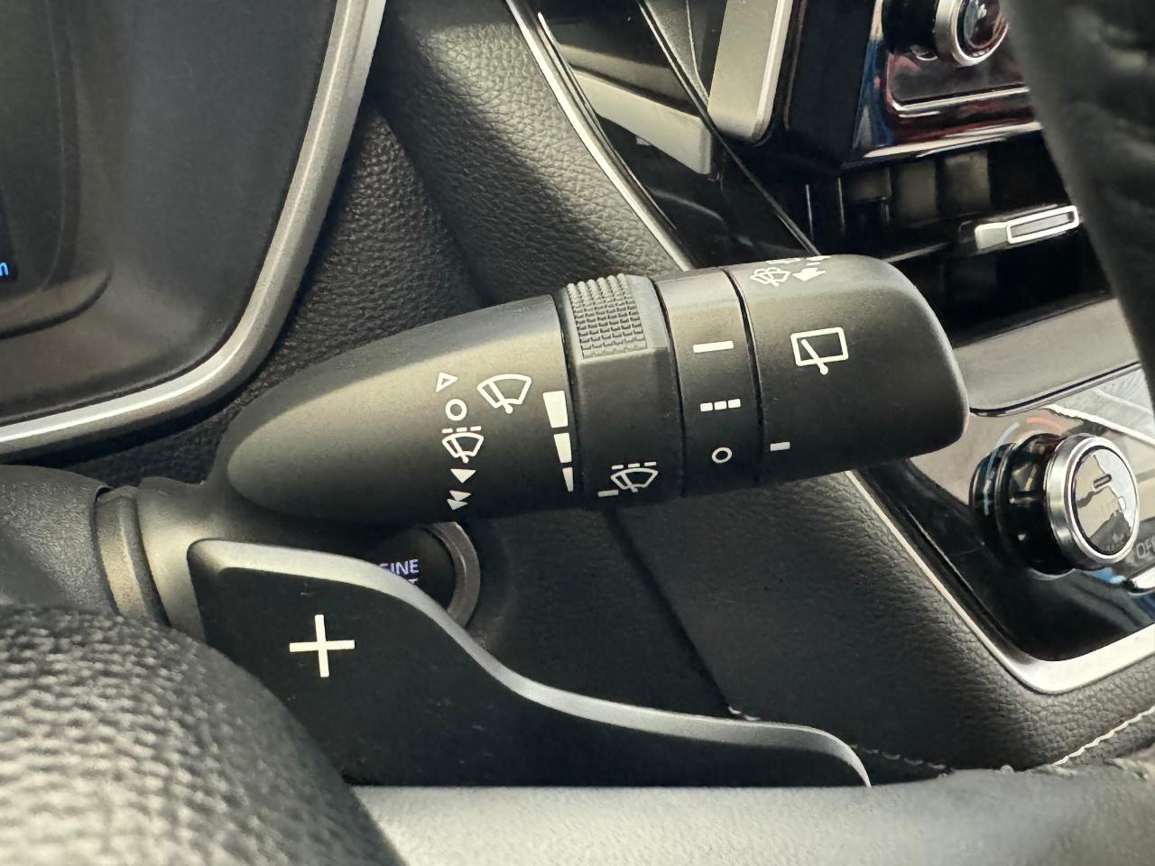 2019 Toyota Corolla SE Hatchback+New Tires+Heated Seats+CLEAN CARFAX Photo52