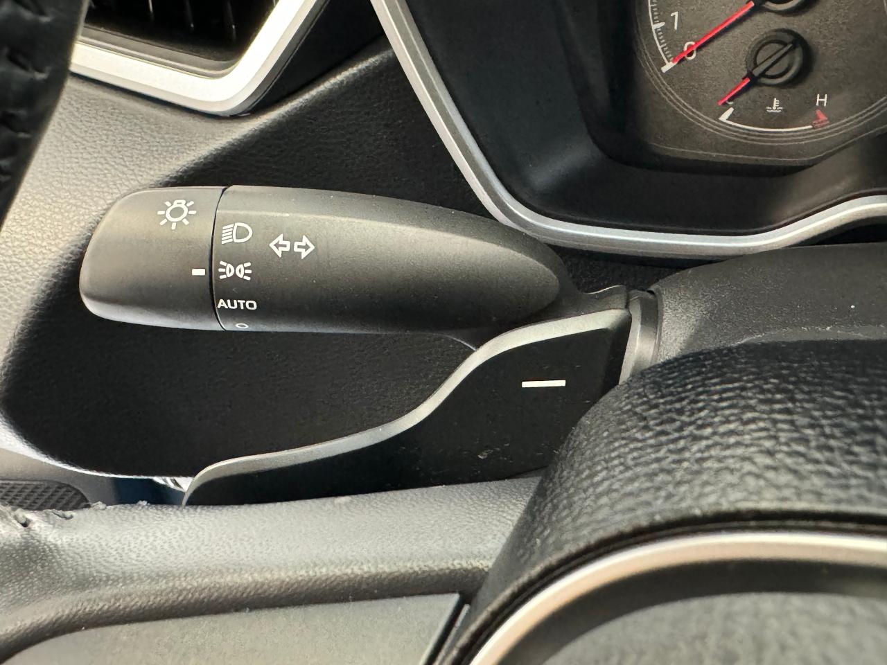 2019 Toyota Corolla SE Hatchback+New Tires+Heated Seats+CLEAN CARFAX - Photo #53