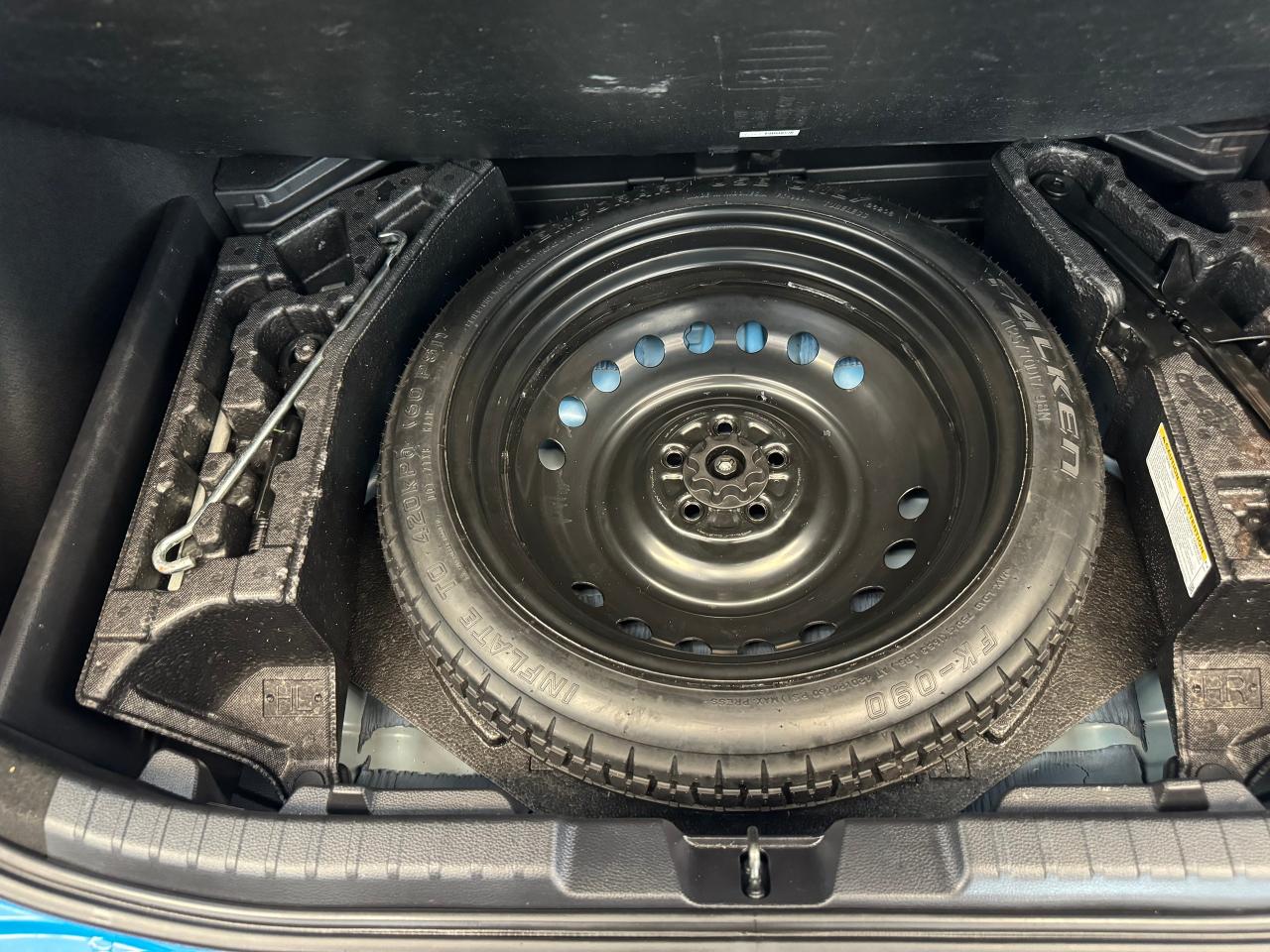 2019 Toyota Corolla SE Hatchback+New Tires+Heated Seats+CLEAN CARFAX - Photo #60