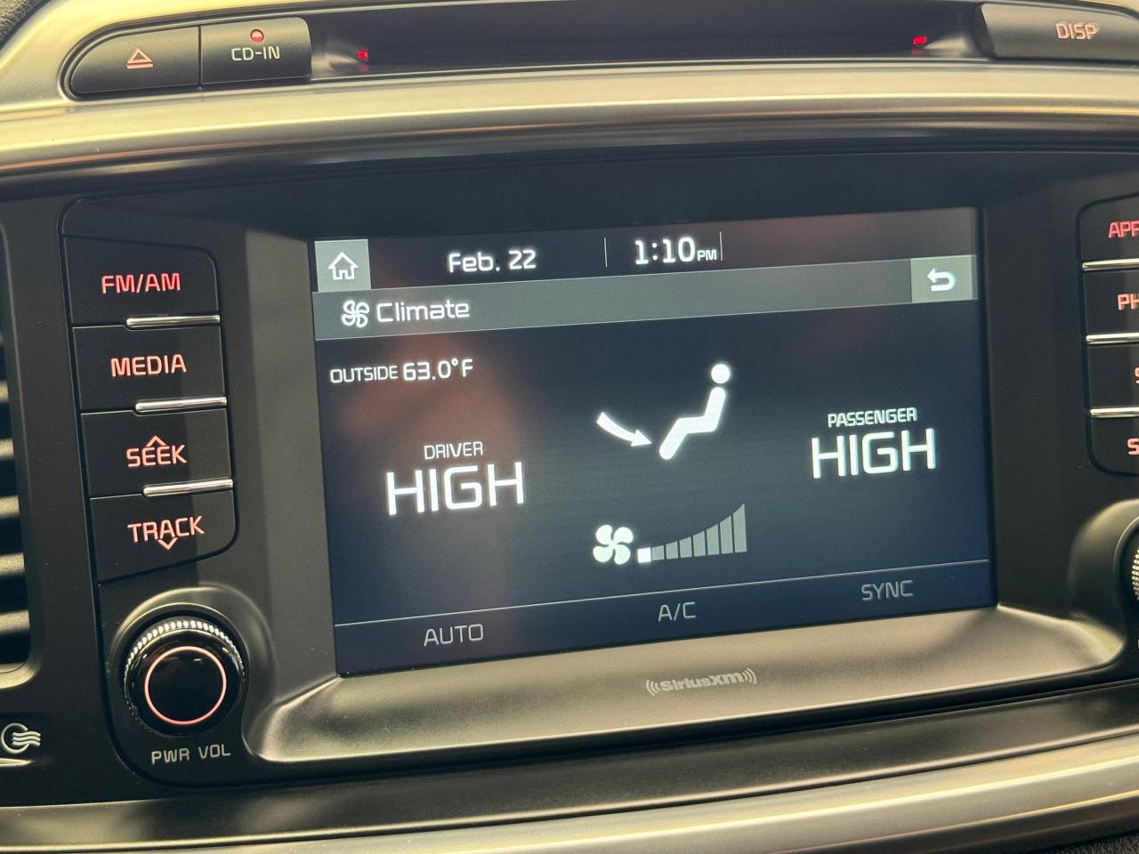 2017 Kia Sorento EX V6 7 Passenger AWD+Remote Start+CLEAN CARFAX - Photo #34