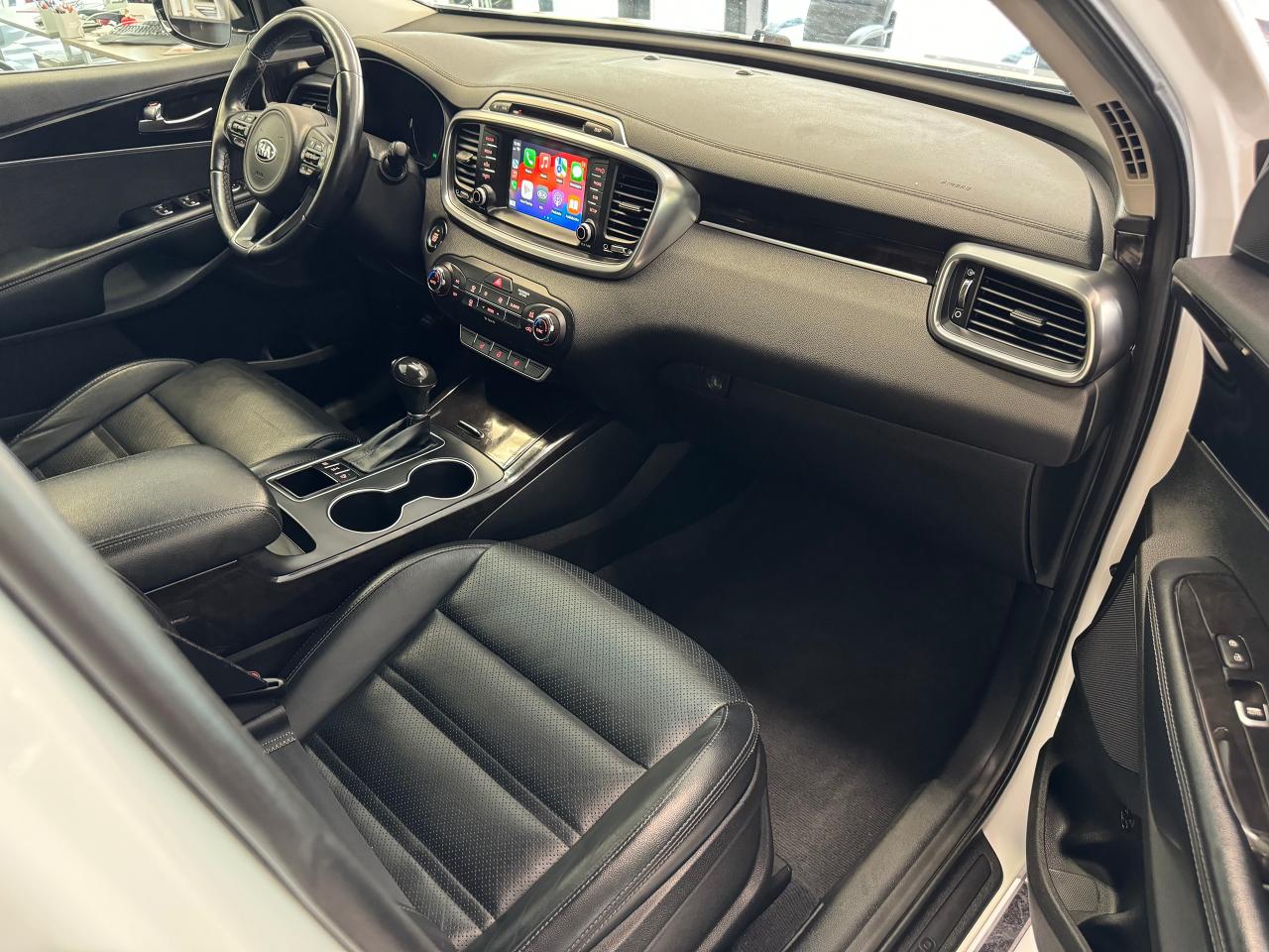2017 Kia Sorento EX V6 7 Passenger AWD+Remote Start+CLEAN CARFAX - Photo #22
