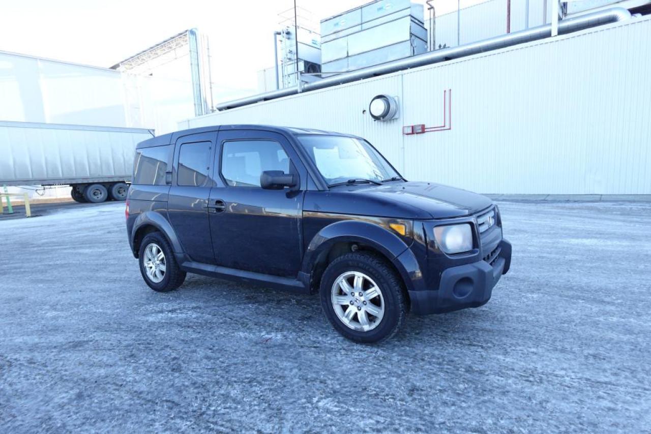 <p>2007 HONDA ELEMENT 4D UTILITY 4WD<br /><br /></p>