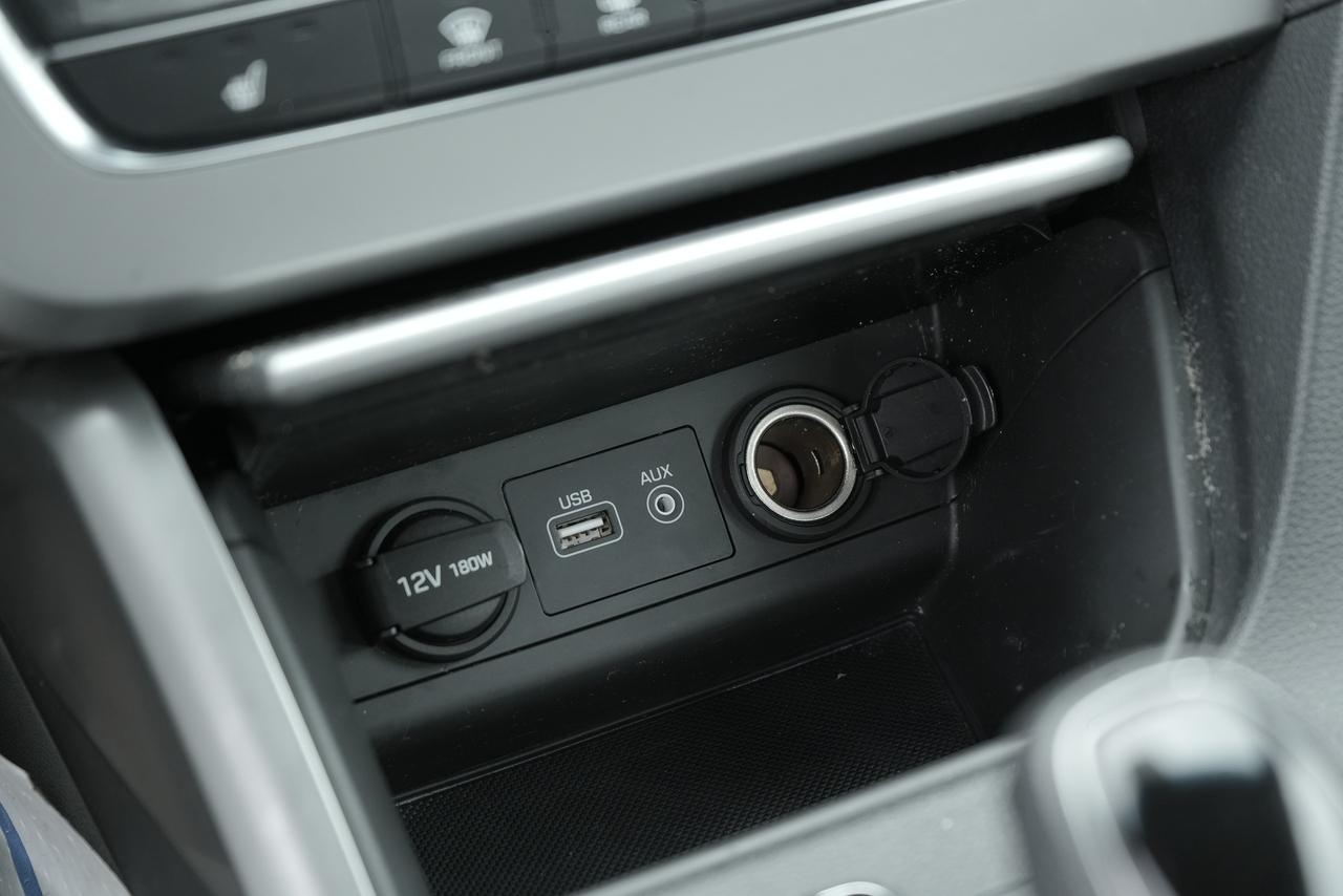 2015 Hyundai Sonata GL Photo1
